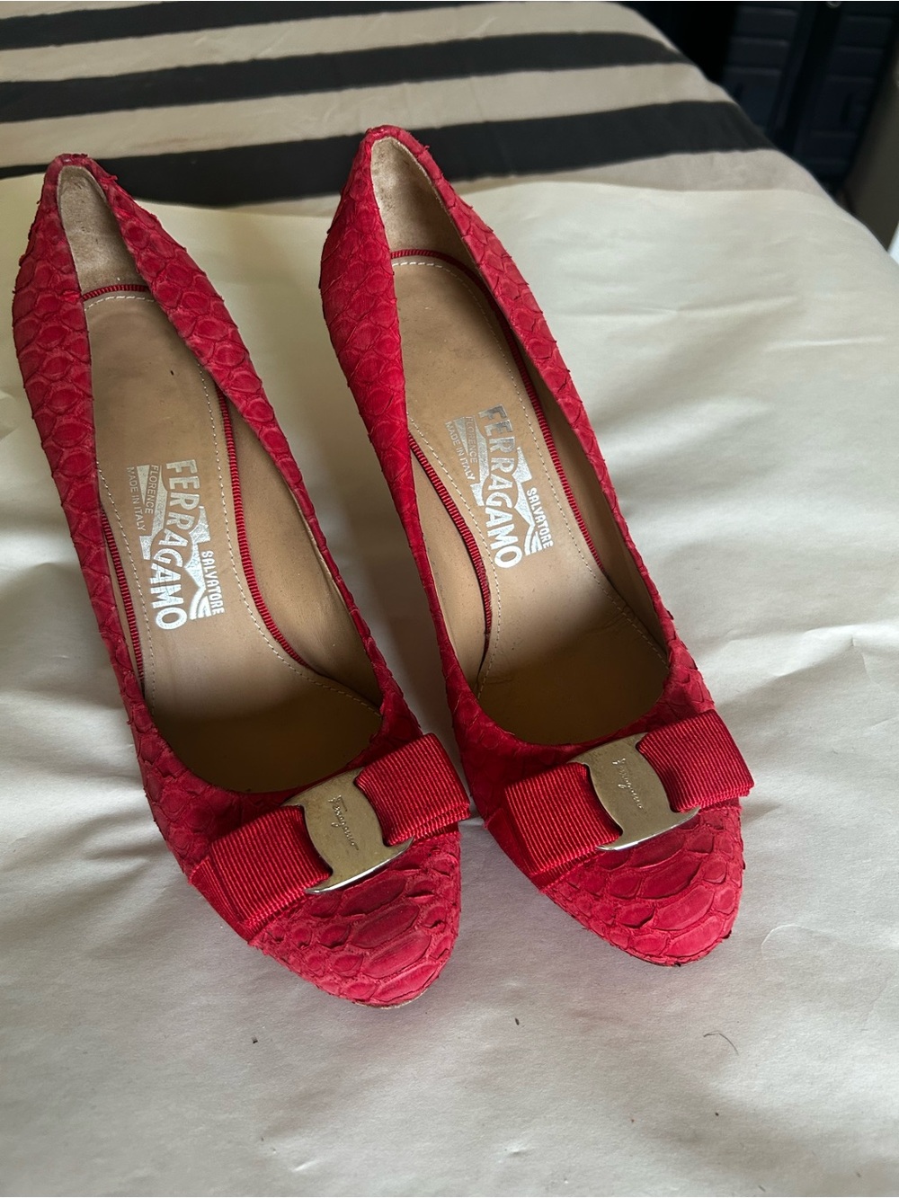 Salvatore Ferragamo Red Textured Vara Bow Pumps